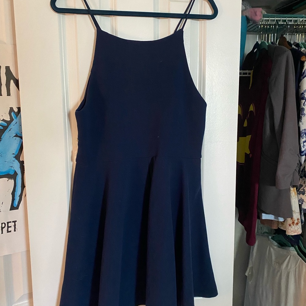 Dress - Picture 2 of 2
